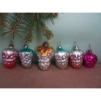 Gefärbte Weintrauben. Bunte Verzierungen. Vintage-Weihnachtsbaum-Glasschmuck von TouchTheOld