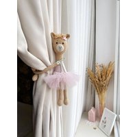 Lama Vorhanghalter Pink Raffhalter Babyzimmer Dekor Tier Strick Gardinenhalter Kinderzimmer von ToysByGromova