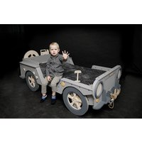 Holzbett Jeep Für Kinder von ToysByMarius