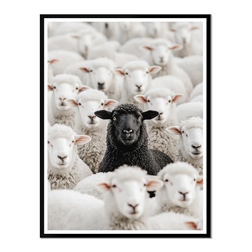 TracyArt Schaf-Dekor, weißes Schaf unter schwarzen Schafen, Poster für Zimmer, ästhetisch, ungerahmt, 33 x 43,2 cm TracyArt Schaf-Dekor, weißes Schaf unter schwarzen Schafen, Poster für Zimmer, ästhetisch, ungerahmt, 33 x 43,2 cm von TracyArt