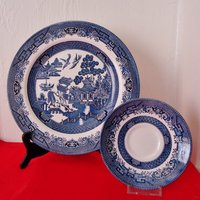 Blue Willow Speiseteller Mit Untertasse Von Churchill England Vintage Essgeschirr von TracyShort10