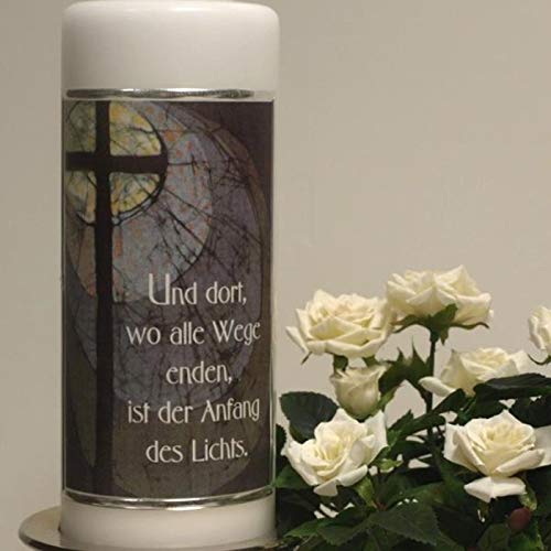 Trauer-Shop Trauerkerze Sterbekerze mit Trauerspruch. Und dort wo alle Wege enden, ist der Anfang des Lichts. Unparfümiert Trauer-Shop Trauerkerze Sterbekerze mit Trauerspruch. Und dort wo alle Wege enden, ist der Anfang des Lichts. Unparfümiert von Trauer-Shop