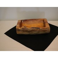 Hochglanzlackierte Bucheschale in Trogform von TraumZauberBaumbyBE