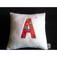 Kissen Mit Applizierten Buchstaben Für Mädchen, Kuschelweich von TrauminselDaris