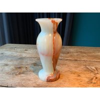 Schöne Blumenvase, Beige-Braune Dekovase, Onyx Steinvase, Moderne Vasen, Dekor 20 X 10 cm von TreasureMarketLatvia