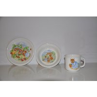 Royal Staffordshire Vintage Kinderschale, Schale Und Tassen Set von TreasureTimeCapsule