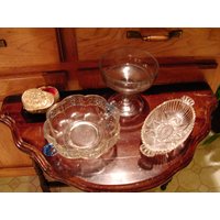 Lot Damaged - Relish Dish | Gechipt, Herzform Box | Deckel Ist Von Box, Sockelschale 2 Griffschale | Hat Farbe Auf Sie Lot Damaged - Relish Dish | Gechipt, Herzform Box | Deckel Ist Von Box, Sockelschale 2 Griffschale | Hat Farbe Auf Sie von TreasureTroveKY