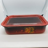 Vintage Rot Geblümte Emaille Lebensmittelbehälter Dose 9"×6"×2" Mit Deckel von TreasuresFoundNorth