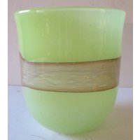 Cyan Design Celadon Grün Mit Hand Appliziert Bernstein Streifen Vase 7 1/4" Tall von TreasuresWithEric