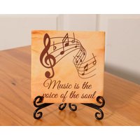 Musik Ist Das Leben Der Seele Kachel Mit Ständer von TreeBudsDesigns