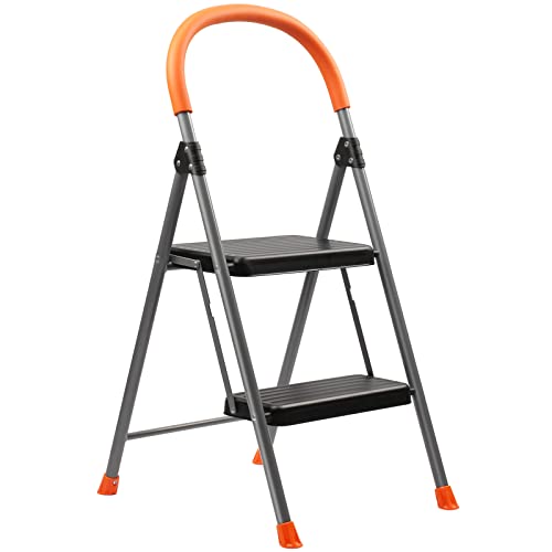 TreeLen 2-Stufenleiter, Klappbarer Metall-Tritthocker für Erwachsene, Tragbare Stahlleiter, Stabil und Belastbar, Breite rutschfeste Stufen, Leicht und Robust TreeLen 2-Stufenleiter, Klappbarer Metall-Tritthocker für Erwachsene, Tragbare Stahlleiter, Stabil und Belastbar, Breite rutschfeste Stufen, Leicht und Robust von TreeLen