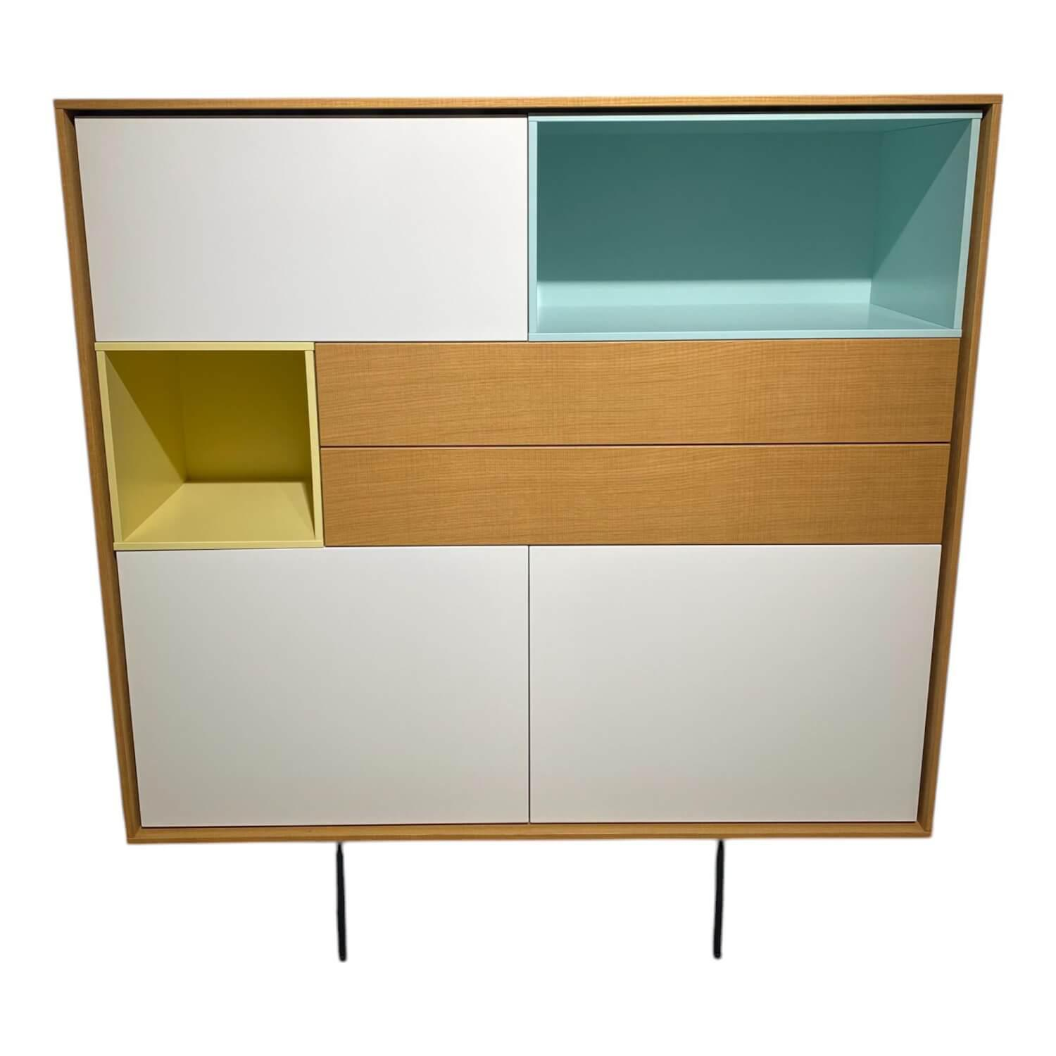 Highboard Aura Eiche Sägegrau Absetzung Weiß Vanille Lichtgrün Fuß Zylinder Grap... von Treku