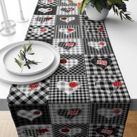 Love Tischläufer, Herz Roter Läufer, Schwarze Karierte Herzen Valentinstag Läufer von TrendHomeDesign