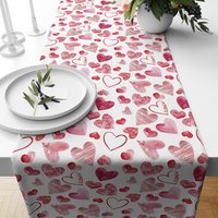 Love Tischläufer, Rosa Herzen Kissen Läufer, Geschenk Für Ihn, Hochzeitsgeschenk, Valentinstag, Rot, Liebe, Tischdekoration von TrendHomeDesign