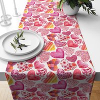 Valentinstag Tischläufer, Herz Tischdecke, Pink Love Print Geschirr, Rot Weiß Tischplatte, Moderne Tischdeko, Hochzeitsgeschenk von TrendHomeDesign