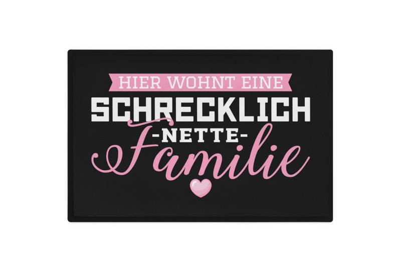 Trendation Fußmatte Hier Wohnt Eine Schrecklich Nette Familie Fußmatte mit Spruch Geschenk von Trendation