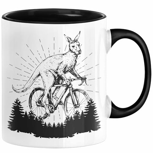 Känguru fährt Fahrrad Tasse Geschenk Lustig Motivation Australien Geschenk (Schwarz) von Trendation