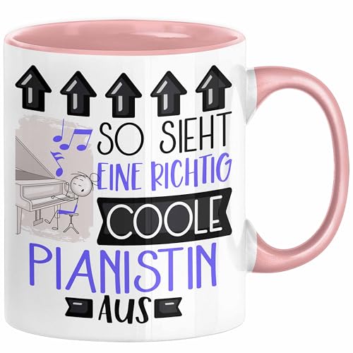 Pianistin Geschenk Tasse Geschenkidee für Pianistin Geburtstag Weihnachten Spruch So Sieht Eine Richtig Coole Pianistin Aus Kaffee-Becher (Rosa) von Trendation