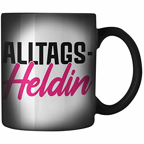 Trendation - Alltags-Heldin Lustige Zaubertasse Büro Farbwechsel Tasse Kaffeebecher Kollegin Frau Frauen Lustig von Trendation