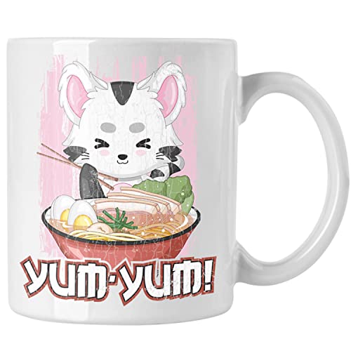 Trendation - Anime Tasse Geschenk Spruch Kaffeetasse Geschenke Deko Anme Fan Yum Yum (Weiß) von Trendation