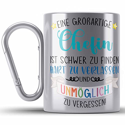 Trendation - Chefin Abschied Abschiedsgeschenk Chefinnen Edelstahl Tasse Karabiner mit Spruch Grossartige Chefin Geschenkidee (Silber) von Trendation