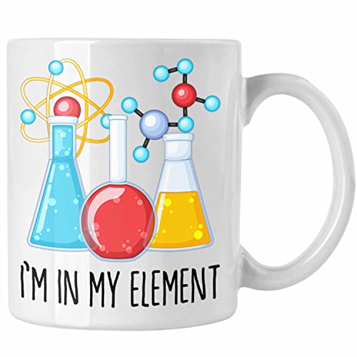 Trendation - Chemiker Tasse Geschenk Im In My Element Kaffeetasse Chemie Student Lehrer (Weiß) von Trendation