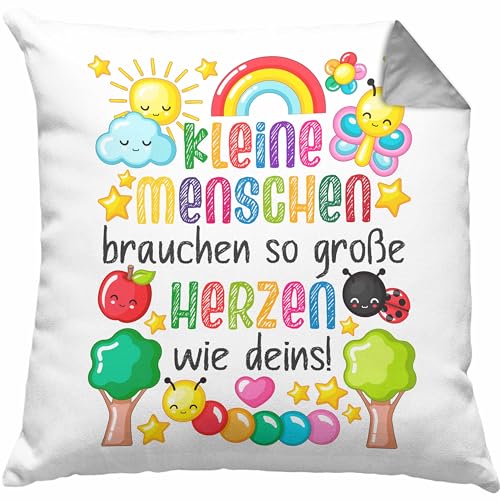 Trendation - Erzieherin Kissen Geschenk Danke Dankeschön Abschiedsgeschenk Beste Kindergärtnerin Spruch Kleine Menschen Brauchen Dein Herz Dekokissen mit Füllung 40x40 (Grau) von Trendation