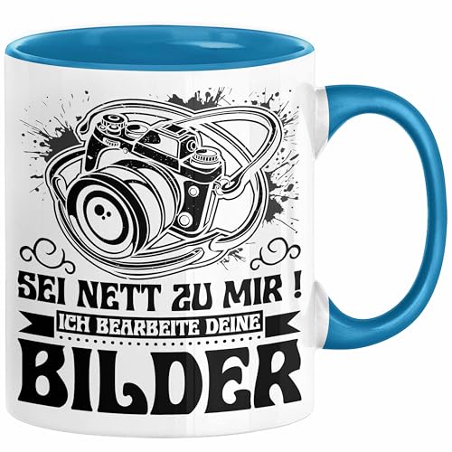 Trendation - Fotograf Tasse Geschenk Sei Nett Zu Mir Ich Bearbeite Deine Bilder Kameramann Kamera Fotografin Geschenkidee (Blau) von Trendation