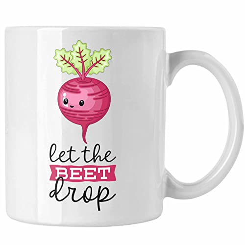 Trendation - Let The Beet Drop Tasse Lustiger Wortwitz mit Rote Bete Geschenk für Gemüse-Liebhaber (Weiß) von Trendation