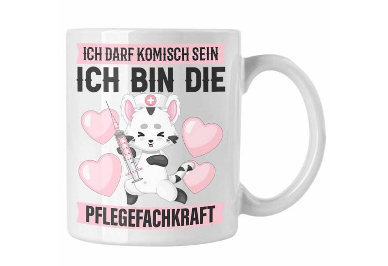 Trendation Tasse Ich Darf Komisch Sein Ich Bin Die Pflegefachkraft Tasse MFA Geschenke Trendation Tasse Ich Darf Komisch Sein Ich Bin Die Pflegefachkraft Tasse MFA Geschenke von Trendation