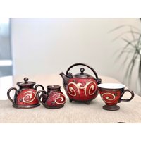 Rote Teekanne Und Tassen, Weihnachtsgeschenk Teeset, Handgemachte Set, Kaffeekanne -Kaffeebecher, Kaffeekännchen Zuckerdose, Hochzeitsgeschenk von TriUshiCeramics