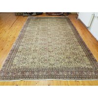 Meisterwerk 1930-1940S Antiker Wollflor Muted Dye Hereke Bunyan Rug 8'x 12'8 " von TribalConcept