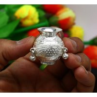 Exklusive 925 Sterling Silber Handgemachte Schlichte Kleine Kalash Oder Topf, Einzigartiger Besonderer Puja Artikel, Wasser Milch Topf Indien Su706 von TribalOrnaments