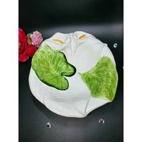 Wunderschöne Große Vintage Servierschale Mit Leuchtend Weißen Calla-Lilien Und Grünen Blättern. Handgemalt Aus Italien von Trinquisitees