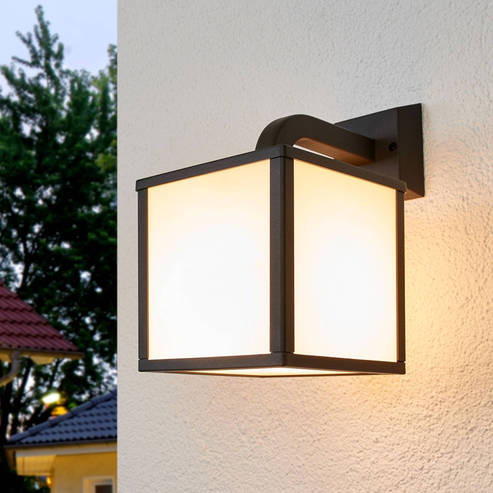 LED-Außenwandleuchte Cubango, ein Würfel-Schirm von Trio Lighting