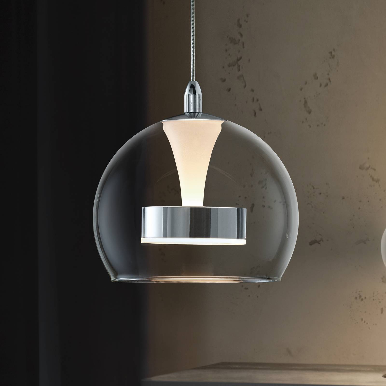 LED-Hängelampe Flynt, Ø 20 cm, chromfarben, Metall/Glas, CCT LED-Hängelampe Flynt, Ø 20 cm, chromfarben, Metall/Glas, CCT von Trio Lighting