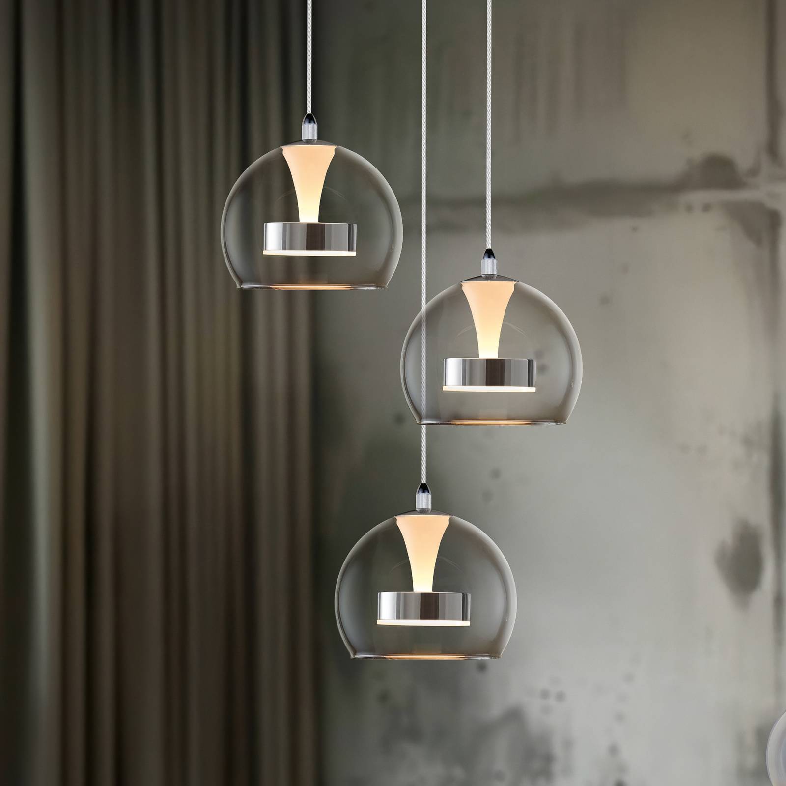 LED-Hängelampe Flynt, Ø 42 cm chromfarben, Metall CCT 3-flg. LED-Hängelampe Flynt, Ø 42 cm chromfarben, Metall CCT 3-flg. von Trio Lighting