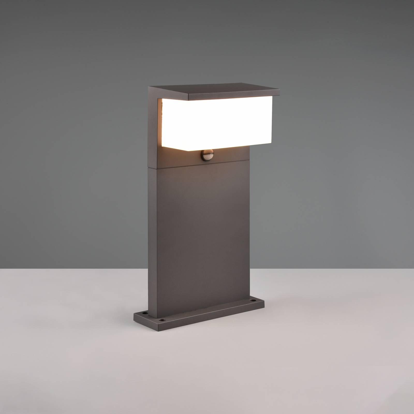 LED-Sockelleuchte Nestos mit Bewegungssensor, IP54 LED-Sockelleuchte Nestos mit Bewegungssensor, IP54 von Trio Lighting