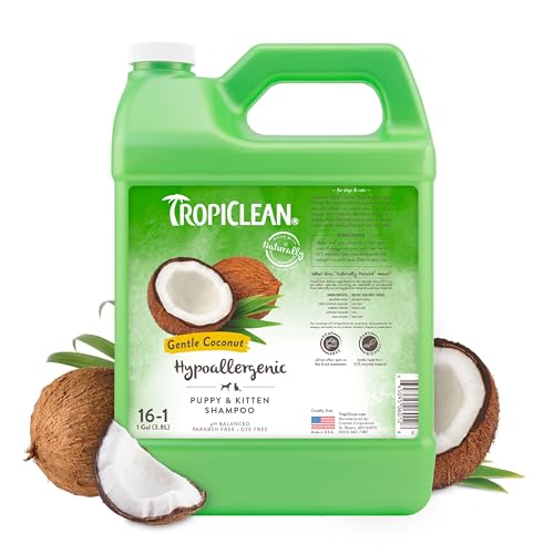 TropiClean Shampoo für Haustiere - Hypoallergen - Reinigt Sanft, Spendet Feuchtigkeit für Empfindliche Haut und Fell I Für Hunde & Katzen I Paraben-, Farb- und Seifenfrei - Sanfte Kokosnuss, 3,78 L von Tropiclean