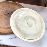 Wunderschöne Überdachte Ironstone Inspirierte Ofen Servierplatte Antike Küche Beauty Zu Tisch von TroveMagpie