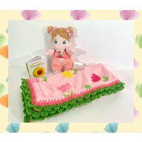 Tulip Blumen Babydecke, Puppe Und Buch Geschenk Set Gehäkelt von TruPrettyDesigns