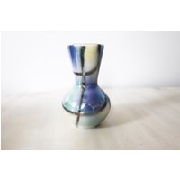 Vintage Schöne Kleine Lustreware Blau Gelb Vase von TrudysStoreVintage