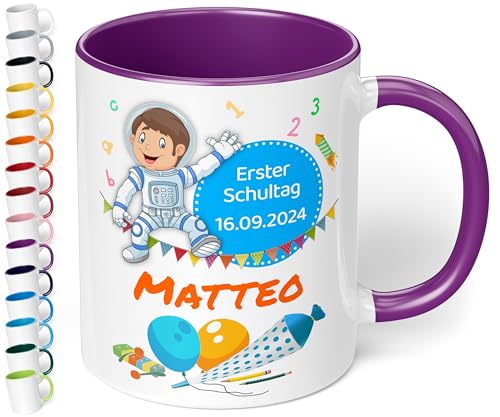 Geschenk zur Einschulung für Mädchen und Jungen: personalisierte Tasse Erster Schultag mit Name und Datum (Astronaut, Violett) von True Statements