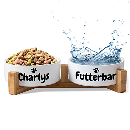 Keramik Doppelnapf mit Name oder Wunschtext für Hunde & Katzen - personalisiertes Napf-Set mit/ohne Ständer| Hundenapf Futternapf Fressnapf | große kleine Vierbeiner Futterstation (2X 500ml, Gestell) von True Statements