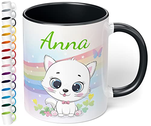 Kinder-Tasse mit Namen „Weiße Katze mit Regenbogen-Motiv“ – personalisierte Namenstasse für Jungen und Mädchen - rundum bedruckt – schönes Geschenk zu Weihnachten, Geburtstag (Schwarz) von True Statements