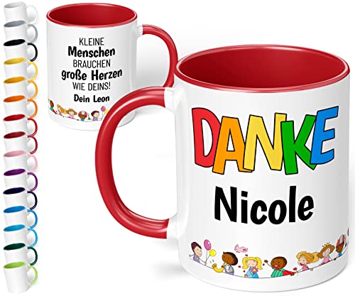 Kita Abschiedsgeschenk für Erzieherin: Kaffee-Tasse personalisiert mit Namen „Danke WUNSCHNAME – Kleine Menschen brauchen große Herzen wie Deins!“ - Dankeschön Kindergarten Krippe (Rot) von True Statements