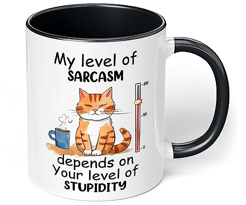 Lustige Bürotasse „My level of sarcasm depends on“ - Kaffee-Tasse mit Spruch | Statement Kaffeebecher, Geschenke für Kollegen Mitarbeiter Büro Arbeit zum Geburtstag Weihnachten (Sarcasm, Schwarz) von True Statements