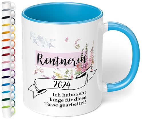 Tasse Rentnerin 2024 - BAND-Motiv - Kaffeetasse mit schönem Spruch - beidseitig bedruckt - spülmaschinenfest, hochwertige Keramik - innen hellblau von True Statements