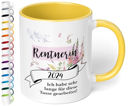 Tasse Rentnerin 2024 - BAND-Motiv - Kaffeetasse mit schönem Spruch - beidseitig bedruckt - spülmaschinenfest, innen hellgelb von True Statements