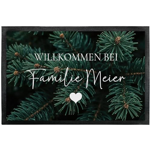 True Statements Deko-Fußmatte „Willkommen bei“ - personalisiert mit Wunschtext - Weihnachtsdeko Türmatte als Geschenk zu Weihnachten & Einzug für innen und außen – dünn, rutschfest, 105 x 70 cm von True Statements